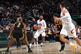 再次向世界 再次向世界