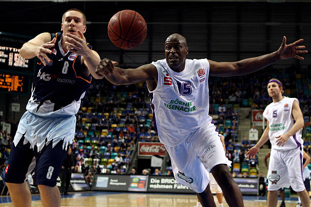 个团队以更 个团队以更