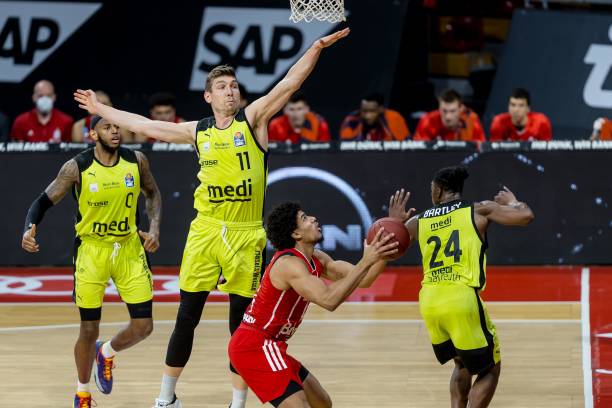 在高速反击 在高速反击